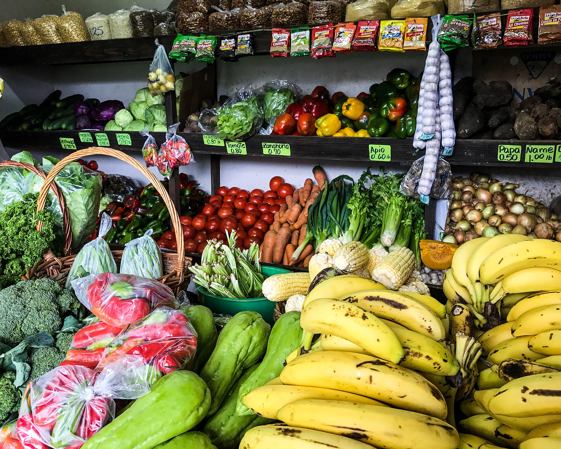Fruit & Vegetable Market